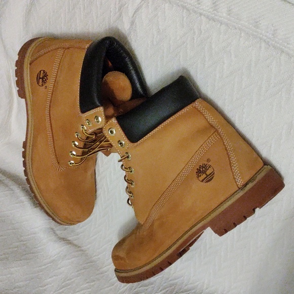 Prelove Timberland Men's Classic Boots Color Tan Size 12M - Picture 5 of 9